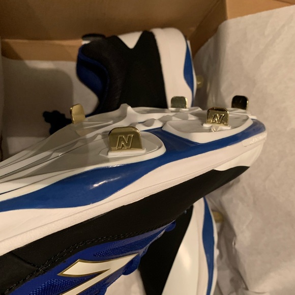 New balance men’s baseball spikes size 15 - Picture 2 of 4